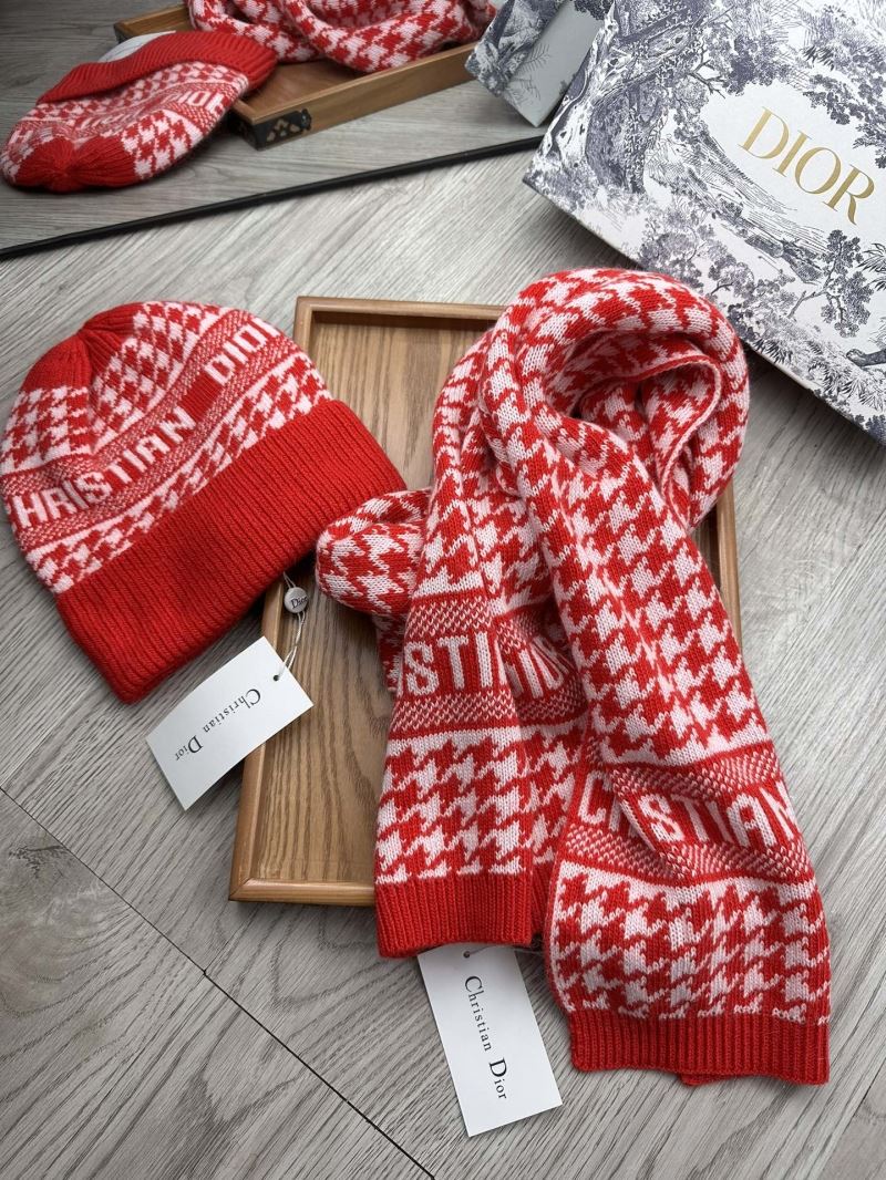 Christian Dior Caps Scarfs